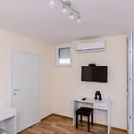 Vedrana Apartment *